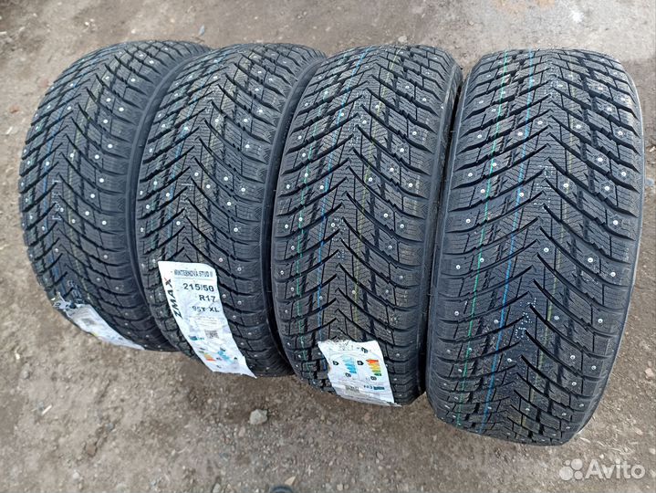 Zmax Winternova Stud II 215/50 R17