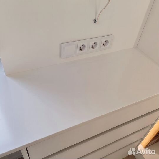 Подоконник из искусственного камня кварц акрил