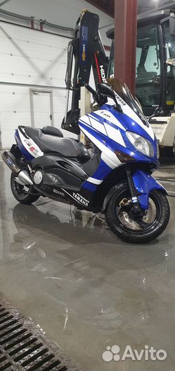 Yamaha Max 500