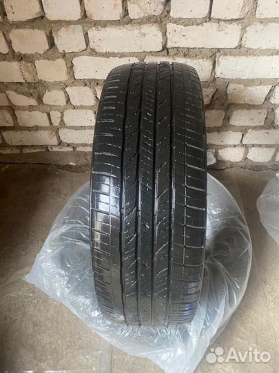 Bridgestone Dueler H/T 843 215/60 R17 96H
