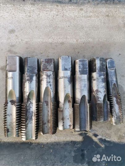 Метчики и плашки