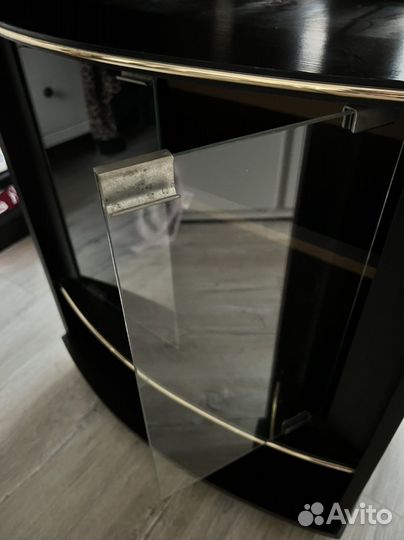 Тумба под телевизор