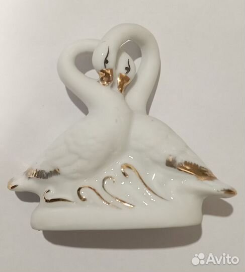 Фигурка Влюблённые лебеди