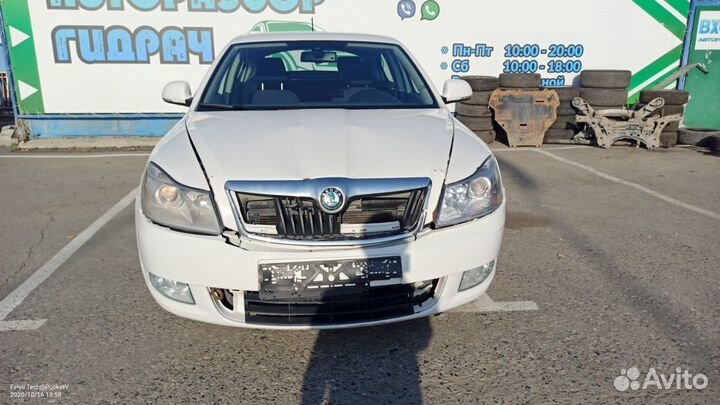 Блок управления двигателем Skoda Octavia a5 06A906