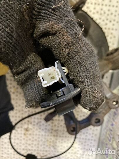 Кулак задний правый Mazda CX-5 (KE)