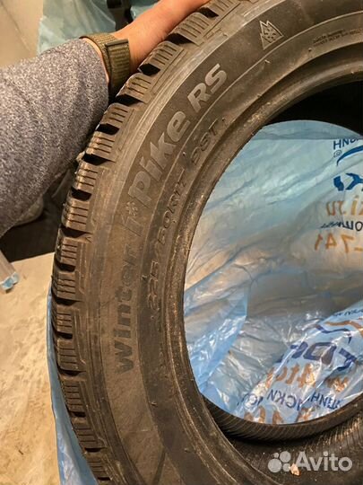 Hankook Winter I'Pike 225/50 R17 98T