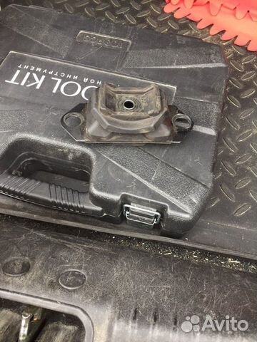 Опора кпп Рено