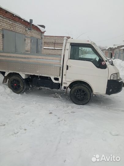 Бортовой грузовик Nissan Atlas, 1999