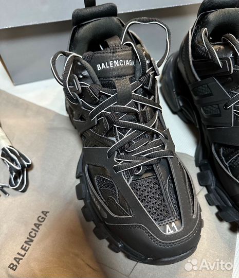 Balenciaga track 1 black
