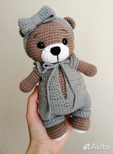 Вязаная игрушка Мишка