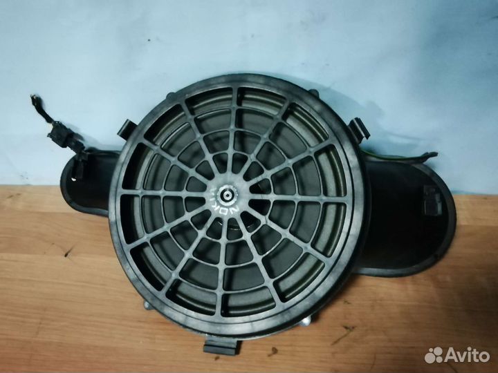 Сабвуфер Mercedes W 220 S Class