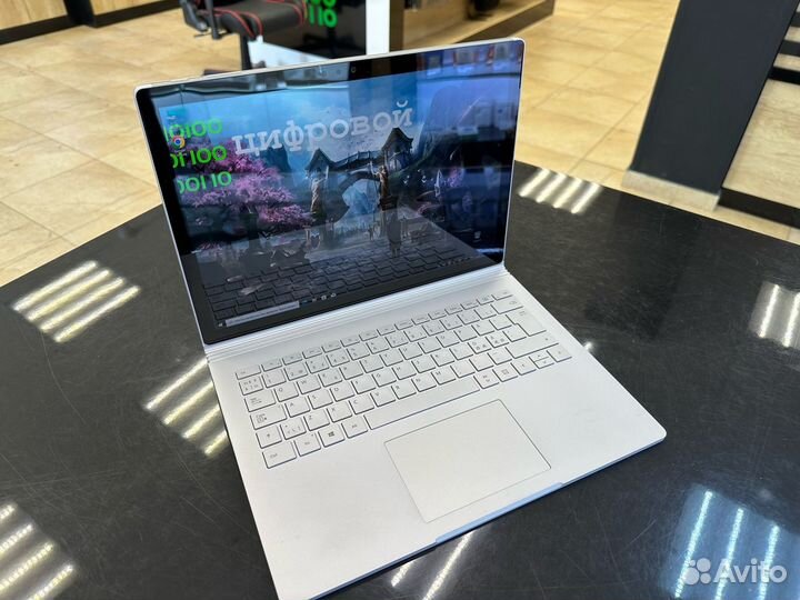 Сенсорный Ультрабук Microsoft Core i5-7300U 8/256G