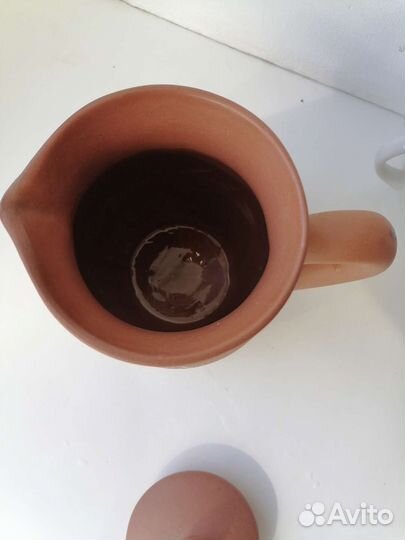 Глиняный кувшин