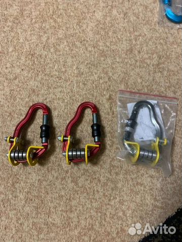 Горное снаряжение. Восьмерка. Карабин. Ролики