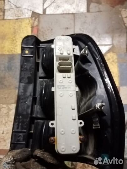 Левый фонарь треилблейзер