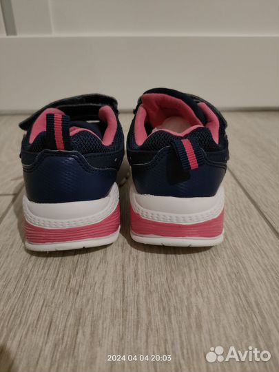 Кроссовки для девочки 25 размер