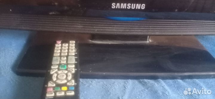 Продам Телевизор LE26B350F1W