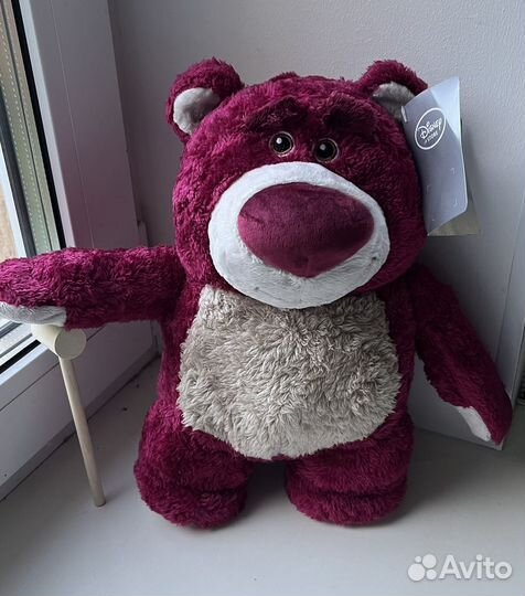 История игрушек медведь Лотсо Дисней