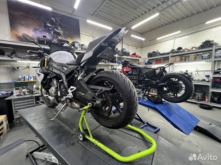 Продам мотоцикл BMW S1000R