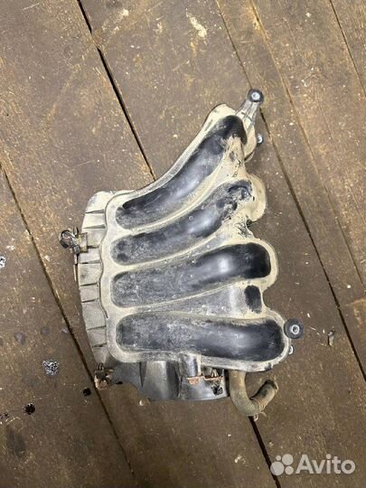 Коллектор впускной Kia Cerato 1 (Киа Серато 1)