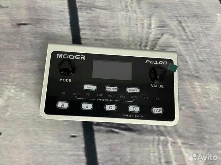 Гитарный процессор Mooer PE100