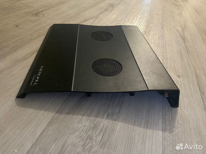 Охлаждающая подставка для ноутбука