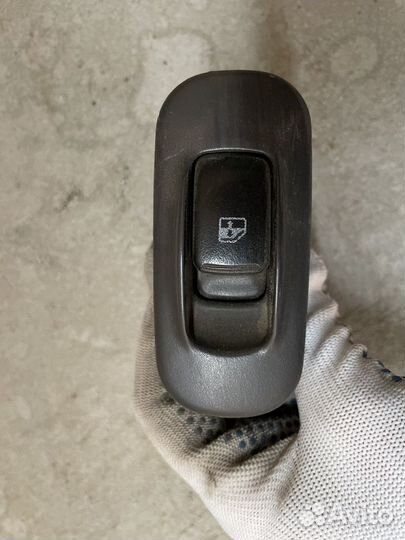 Блок управл стеклоподъемником Mitsubishi Galant G