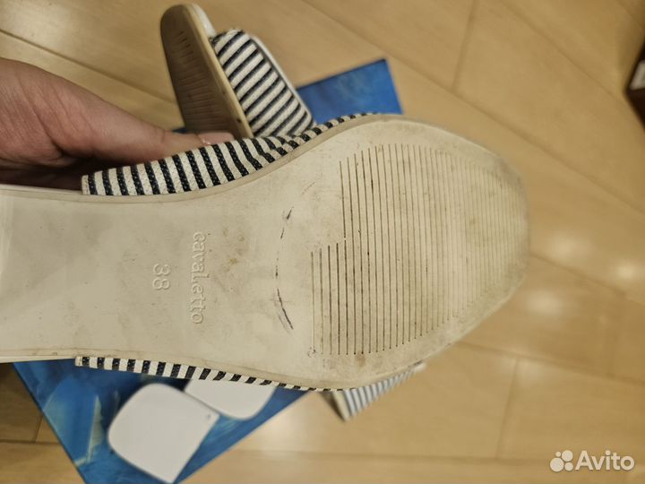 Босоножки женские 38 размер