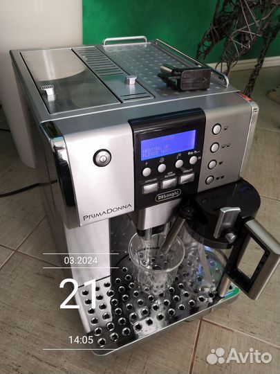 Кофемашина Delonghi Primadonna 6600
