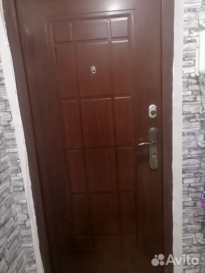 Дверь входная металлическая бу