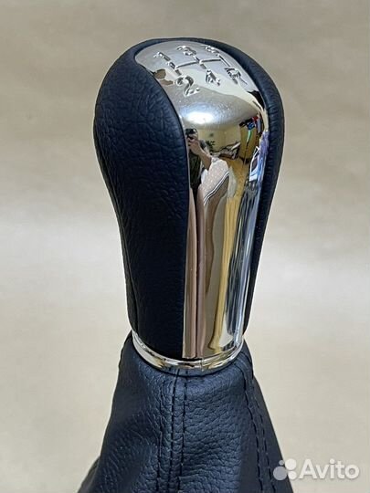 Ручка кпп toyota avensis t250 с чехлом в комплекте