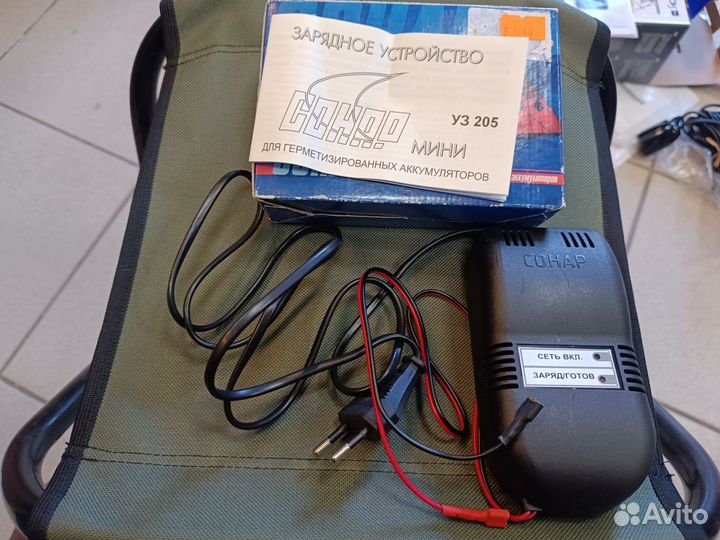 Зарядное устройство для зарядки аккумуляторов 12 в