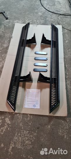 Силовые пороги на Toyota Tundra Double Cab