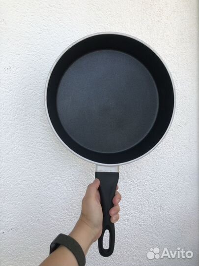 Сковорода икеа 28 см