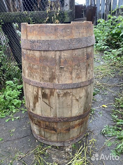 Деревянная бочка