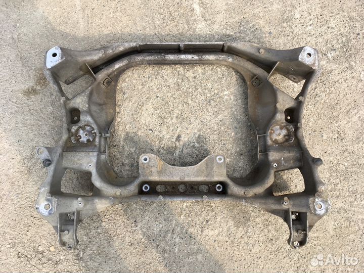 Балка подмоторная (подрамник) Mercedes W215 W220