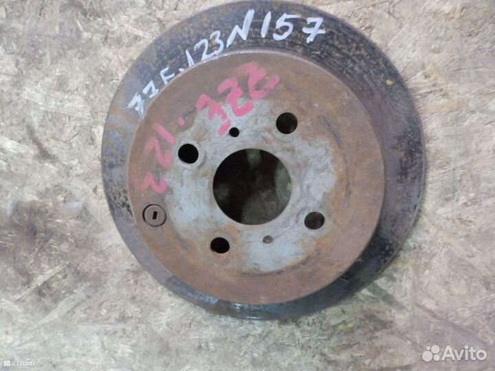 Тормозной диск на toyota corolla ZZE123