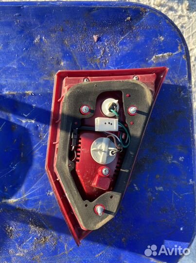 Фонарь правый в крышку DongFeng s30 DFM