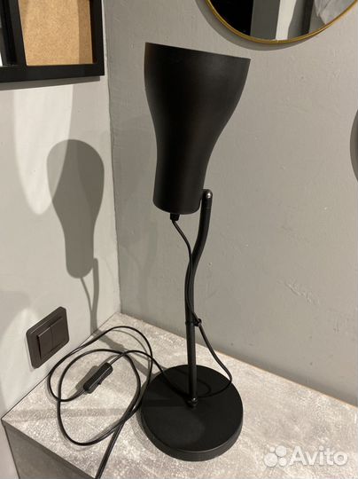 Лампа IKEA настольная черная металлическая