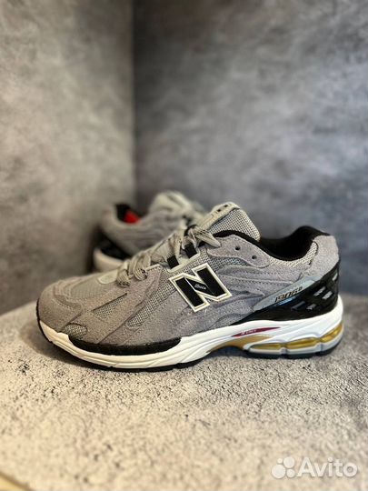 Кроссовки мужские new balance