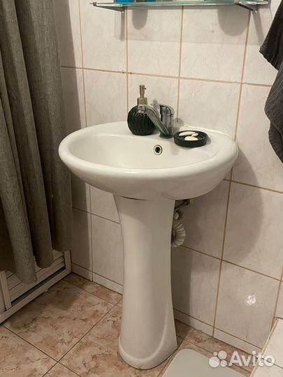 Комплект раковина на пьедестале + зеркало