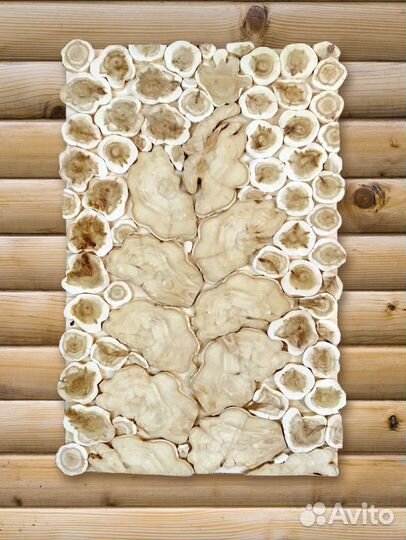 Панно из спилов дерева