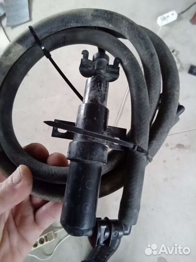 Фольксваген пассат Б6 омыватель фары