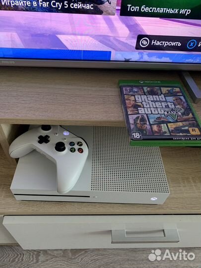 Xbox One s 1tb с играми