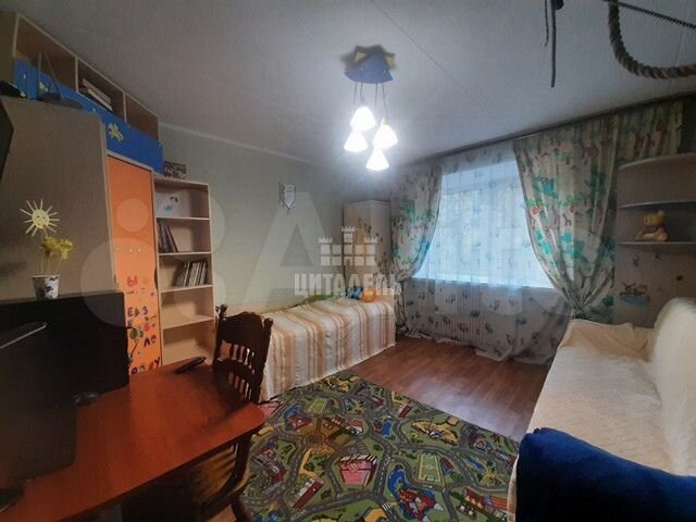 3-к. квартира, 90 м², 3/10 эт.