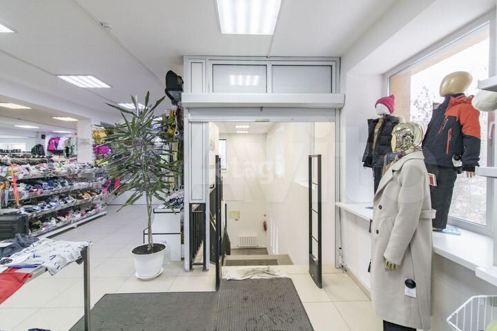 Продам торговое помещение, 559 м²