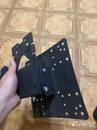 Кронштейн для телевизора