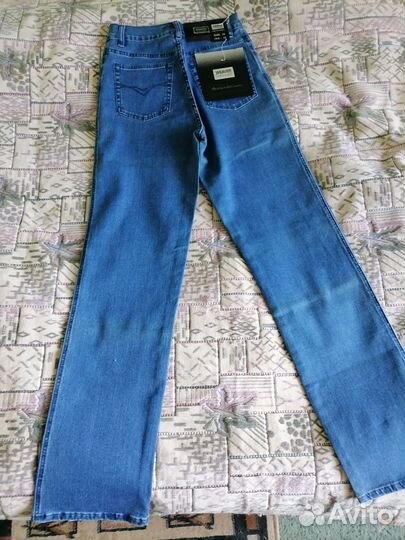 Джинсы женские