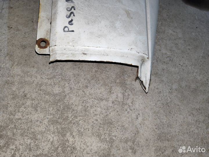 Крыло переднее правое Volkswagen Passat B3