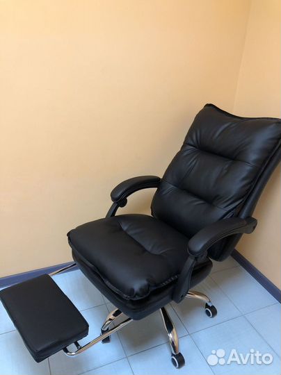 Компьютерное игровое кресло геймерское с массажем